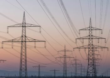 Groupe électrogène, photovoltaïque, stockage BESS : le plan B énergétique des entreprises tunisiennes