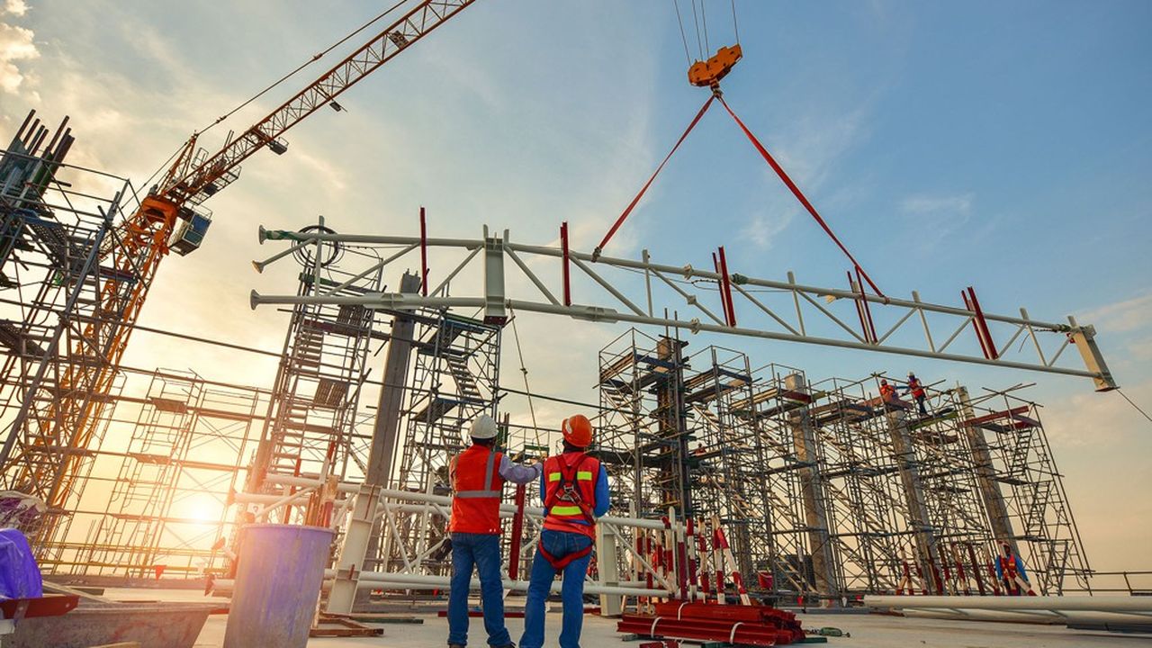 Industrial investment turns cautiously upward, but textiles fall away