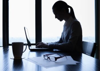 Emploi: une précarité féminine alarmante