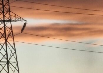 Coupures d’électricité : l’OTE écarte la piste climatique et pointe la STEG