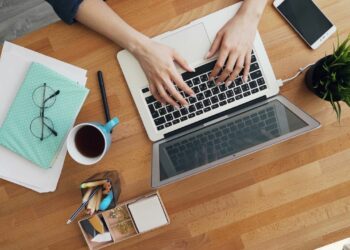 Freelances tunisiens : un cadre légal en vue, un prélèvement de 15 % en discussion