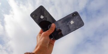 Apple : le prix du premier iPhone pliable se situerait entre 2 000 et 2 300 $