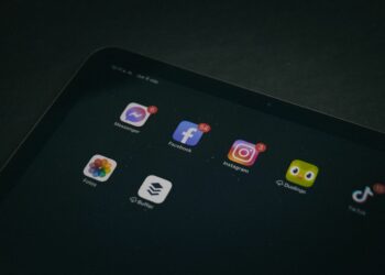 Mark Zuckerberg rejette l’idée d’un ralentissement collectif du développement de l’IA
