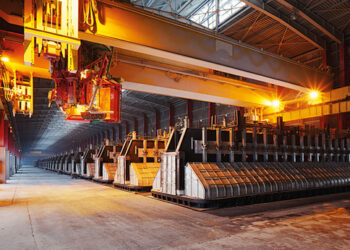 Un groupe chinois lance une usine d’aluminium de 180 000 tonnes dans ce pays africain