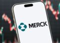 Merck mise près d’un milliard d’euros sur une biotech britannique et ses traitements innovants