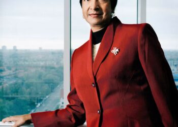 À 85 ans, Navi Pillay, fille d’un chauffeur de bus, remporte le Nobel de la paix 2026