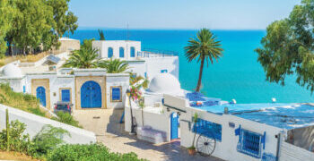 Tourisme: la Tunisie maintient son score, mais perd du terrain face à ses concurrents